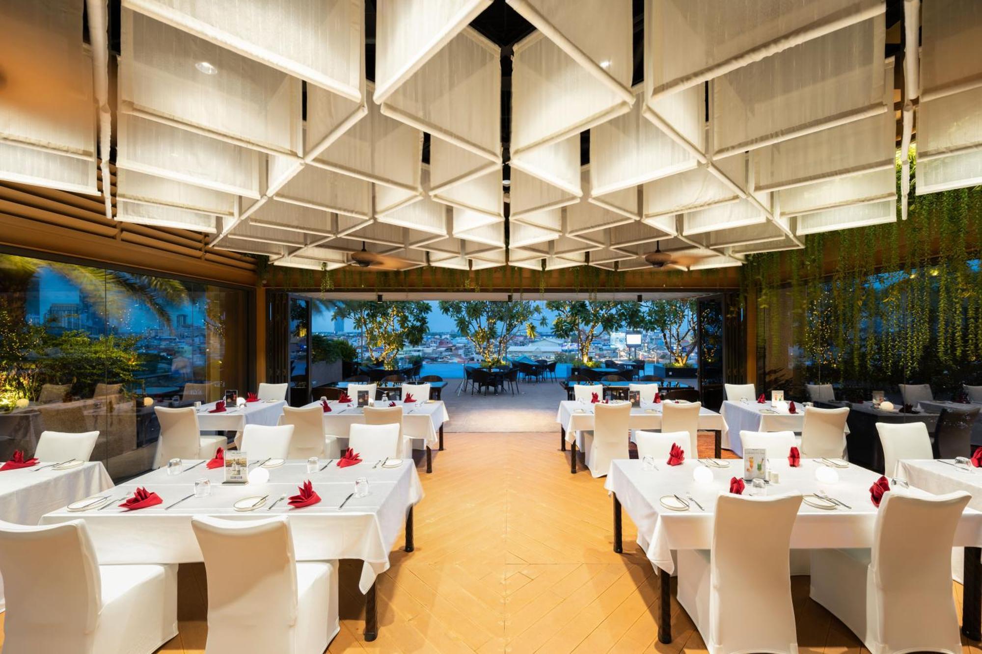 Hotel Sun & Moon, Riverside Phnom Penh
