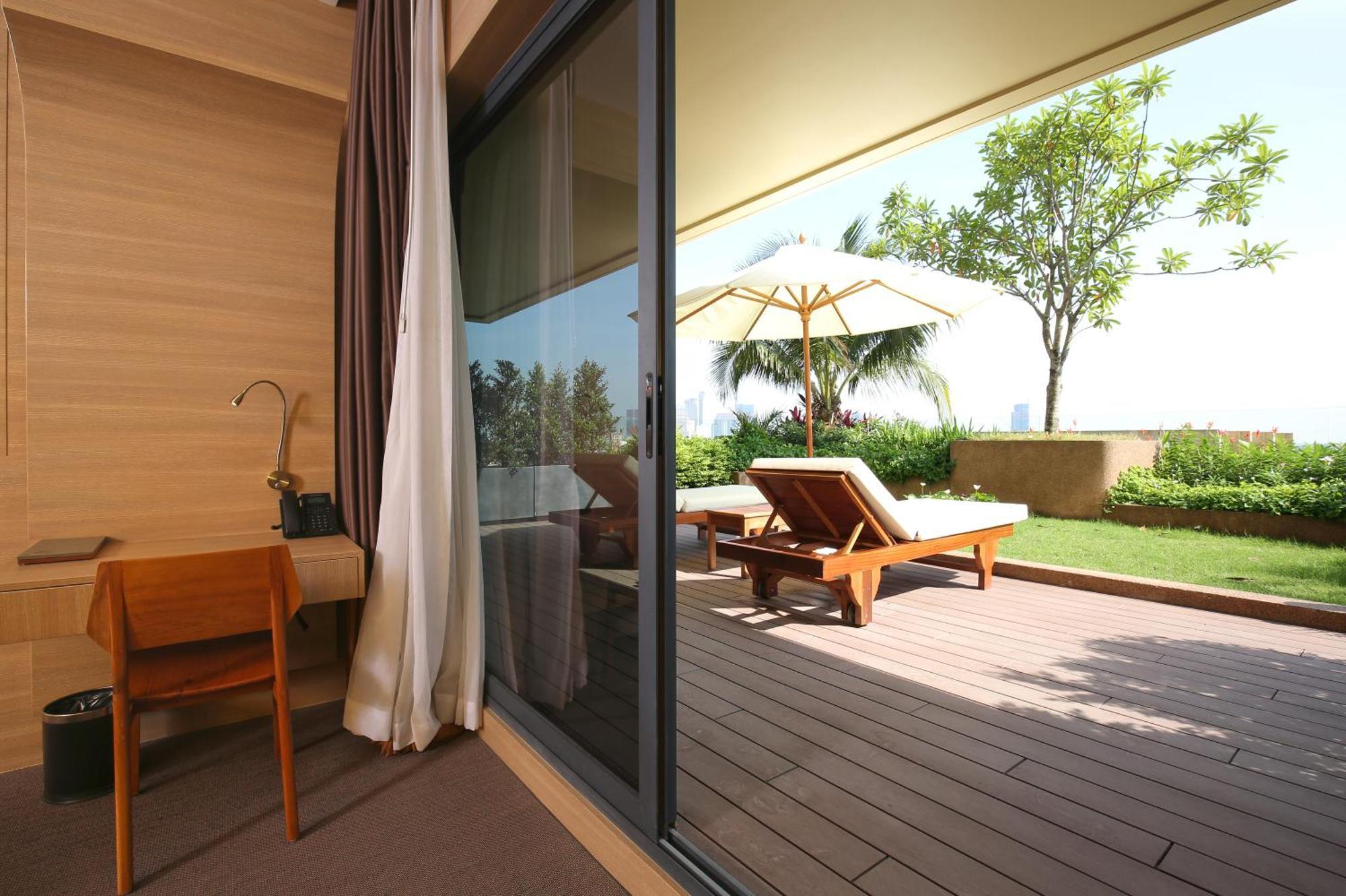 Sun & Moon, Riverside Khách sạn 5*