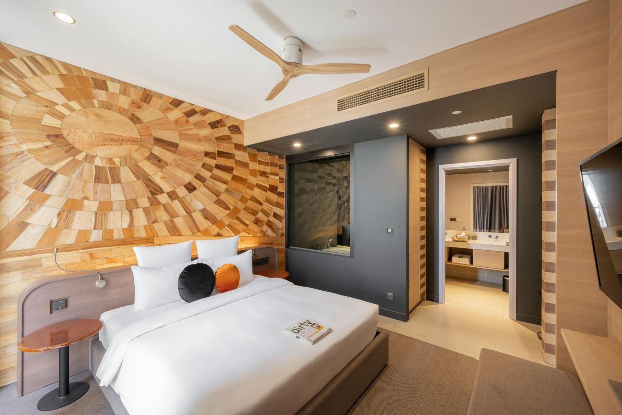 Sun & Moon, Riverside Khách sạn 5*