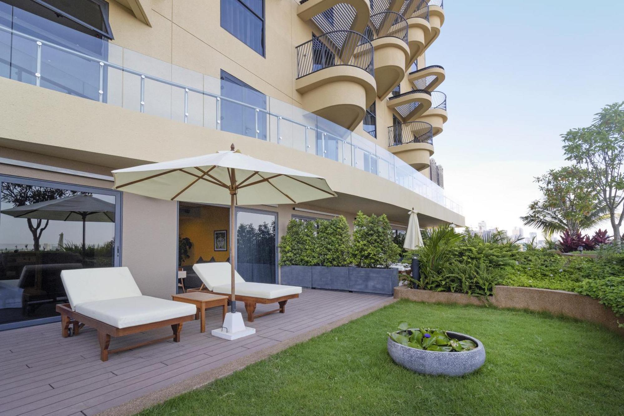 Hotel Sun & Moon, Riverside