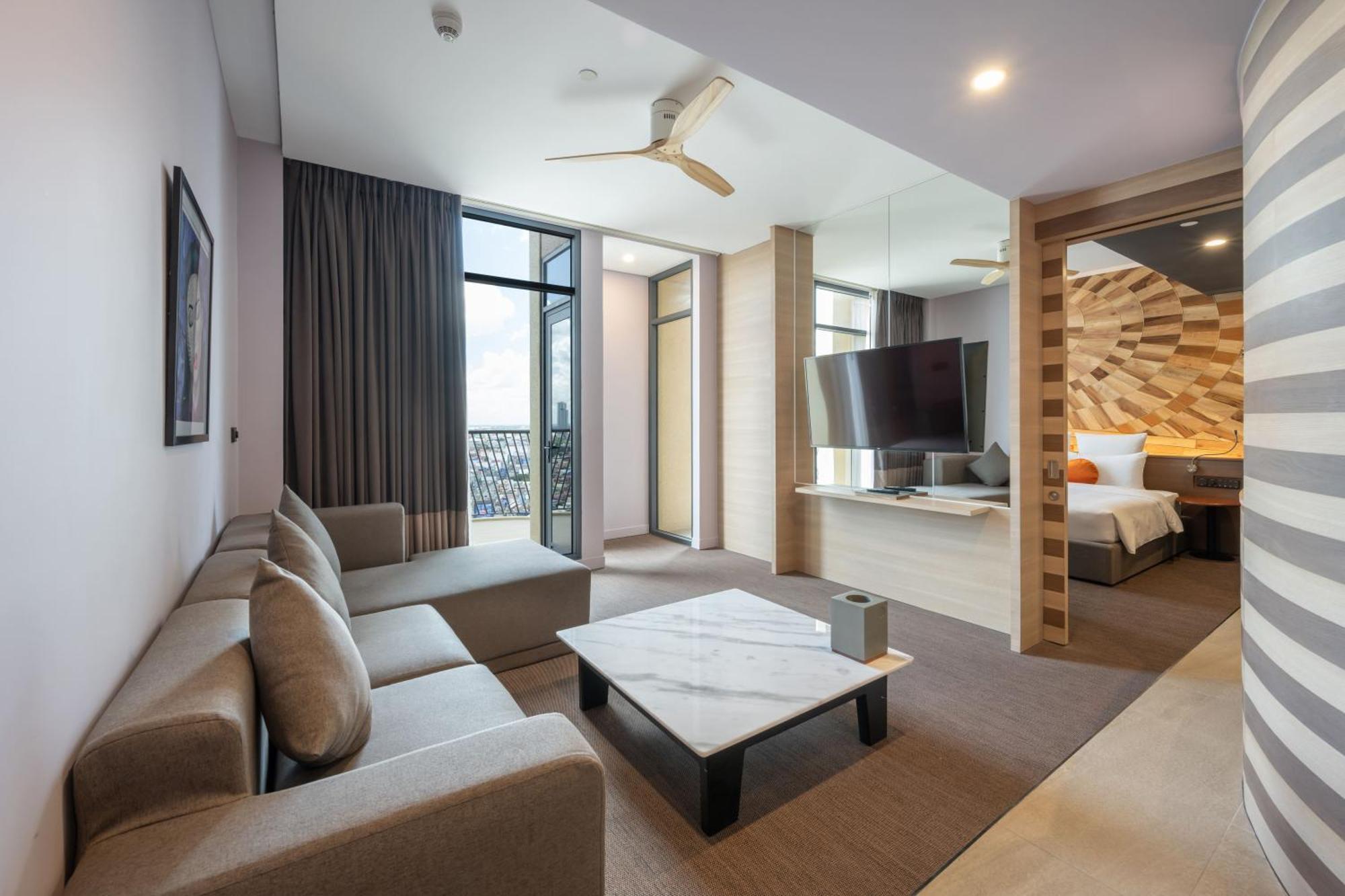 Hotel Sun & Moon, Riverside 5*